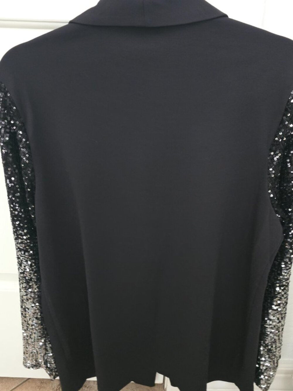 Blazer - Picture 2 of 3